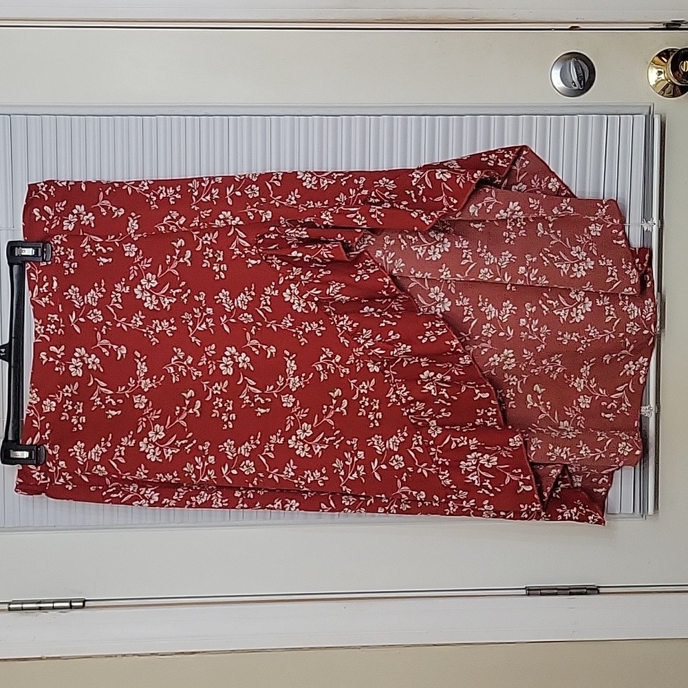 Shein 1XL Wine red floral midi skirt